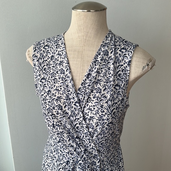 Banana Republic floral print wrap dress small - Picture 2 of 9